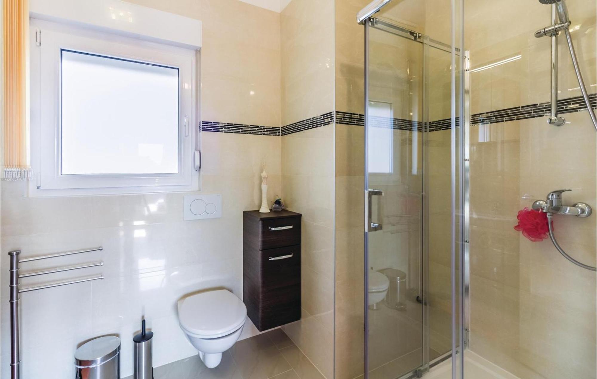 Stunning Apartment In Fazana With House Sea View المظهر الخارجي الصورة
