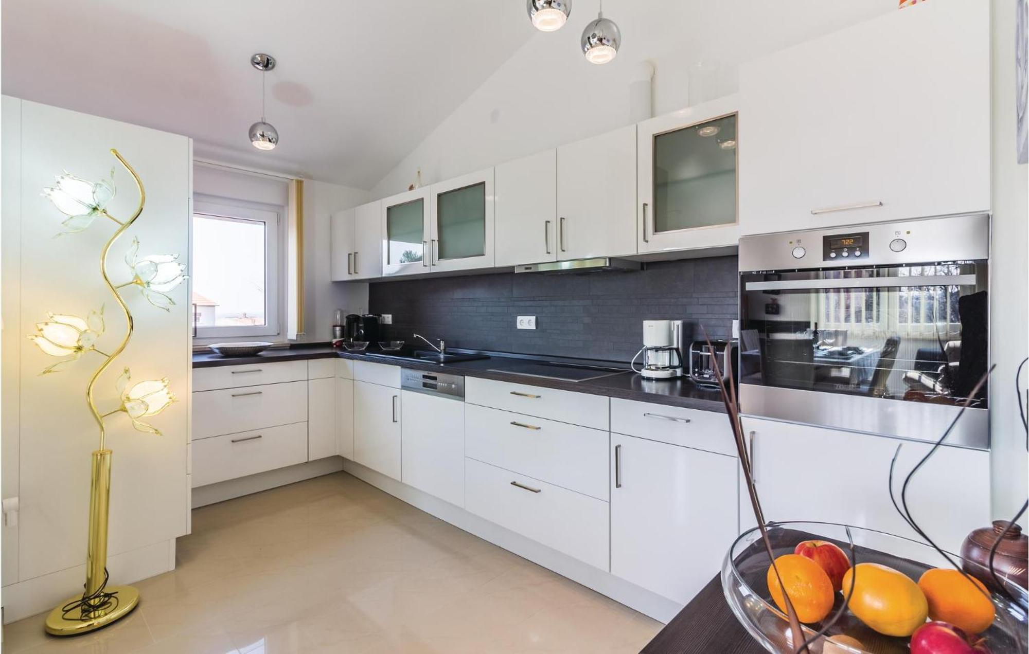 Stunning Apartment In Fazana With House Sea View المظهر الخارجي الصورة