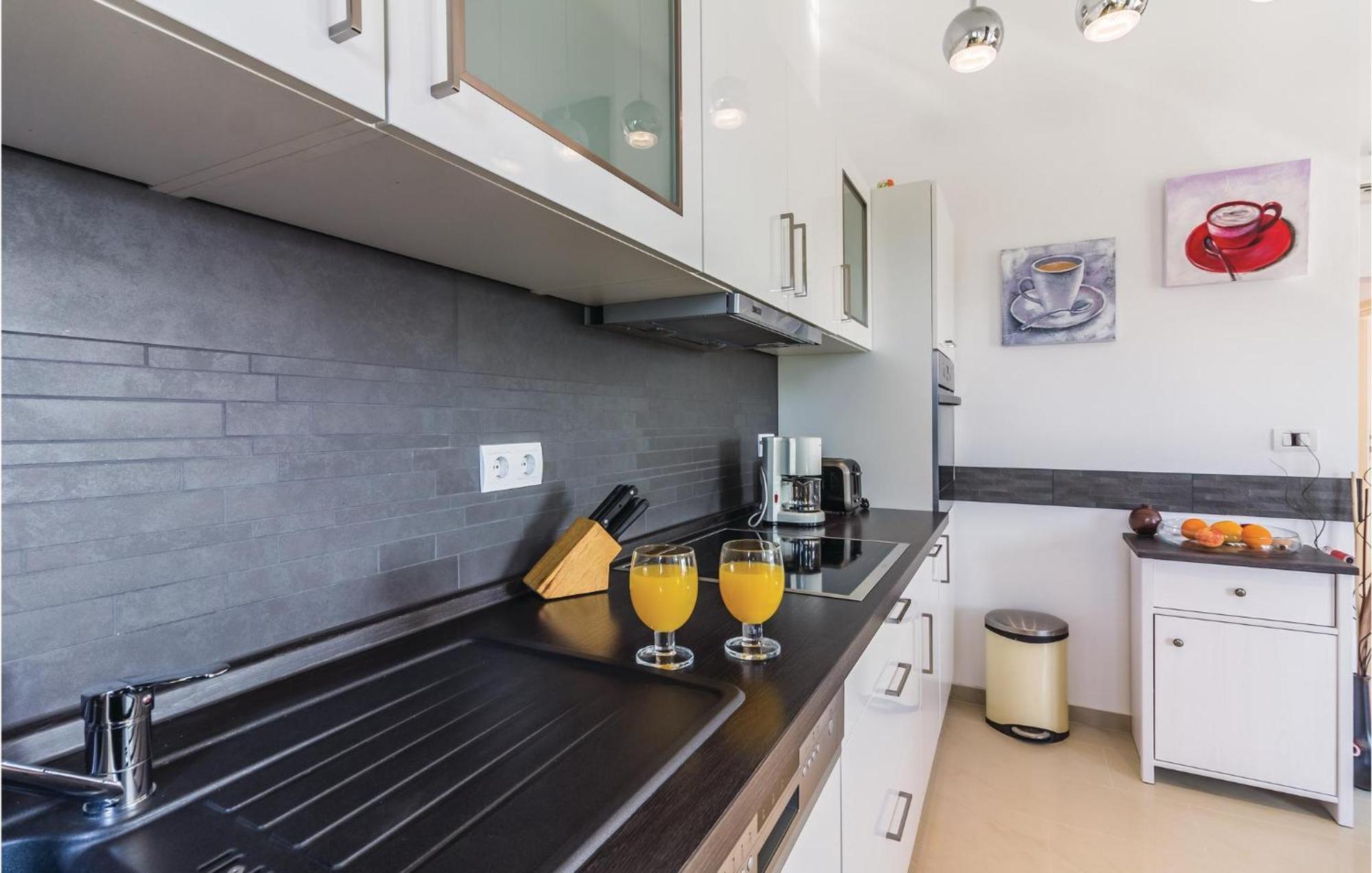 Stunning Apartment In Fazana With House Sea View المظهر الخارجي الصورة
