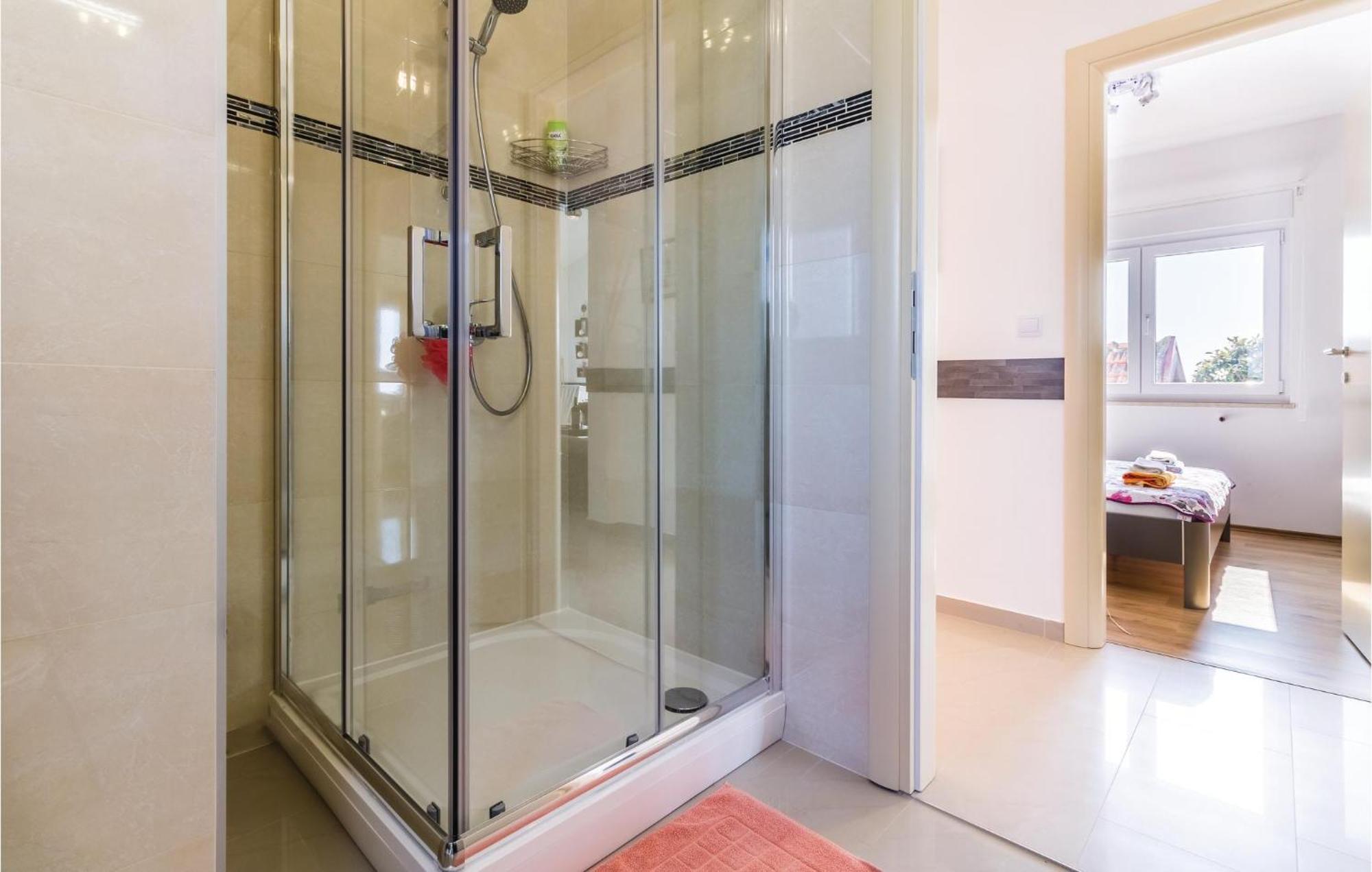 Stunning Apartment In Fazana With House Sea View المظهر الخارجي الصورة