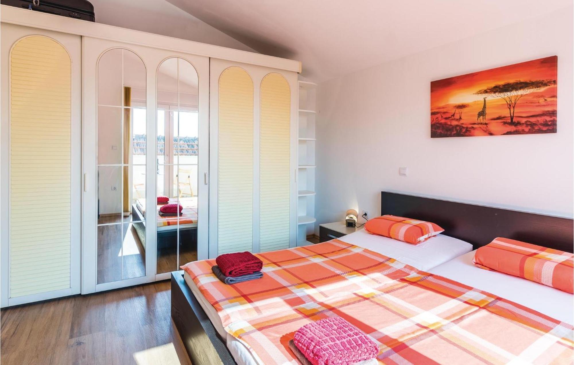 Stunning Apartment In Fazana With House Sea View المظهر الخارجي الصورة