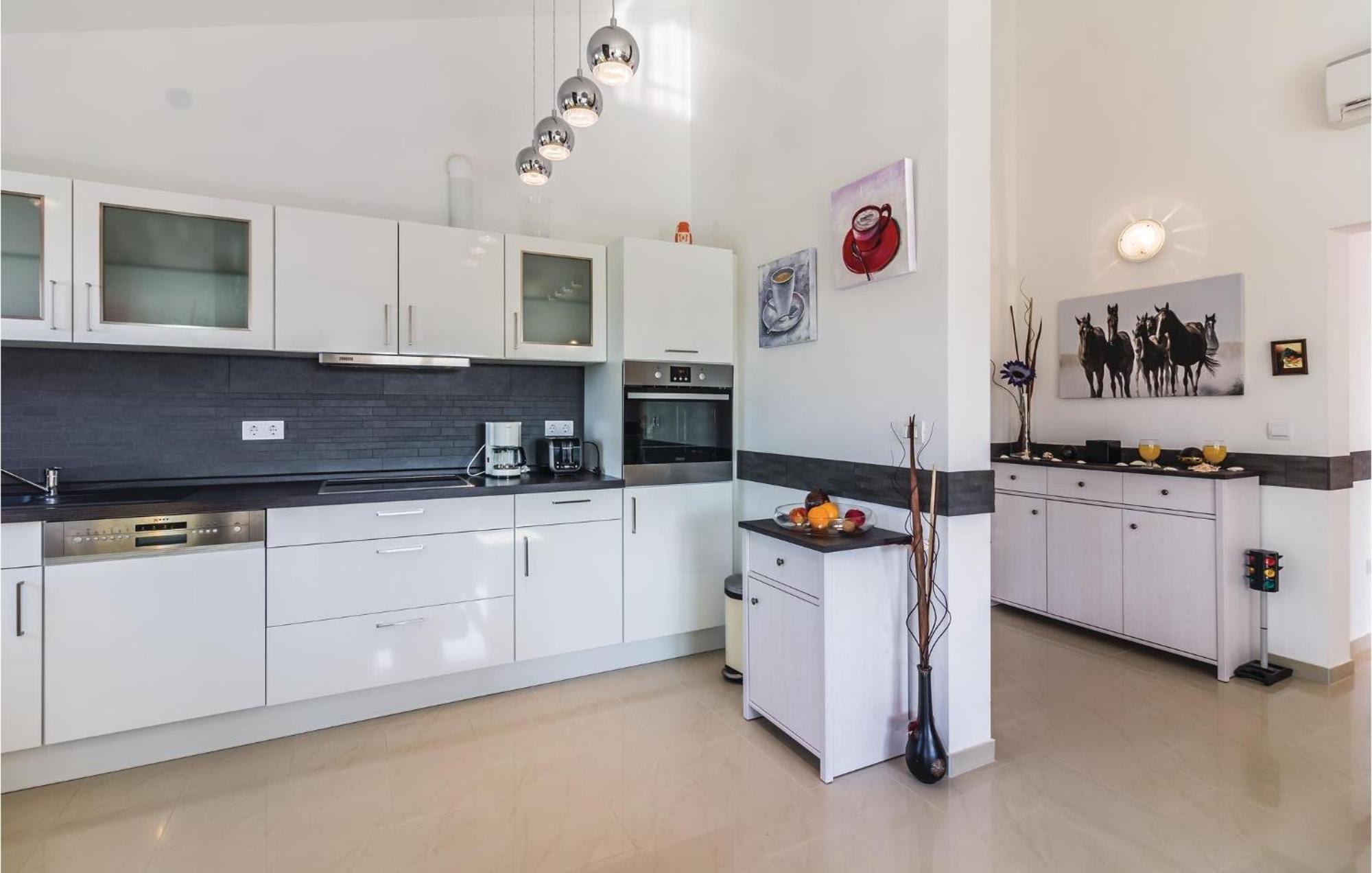 Stunning Apartment In Fazana With House Sea View المظهر الخارجي الصورة